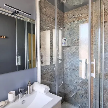 Apartamento 4 Estaciones - Magnífica Vista - Volcán Niemeyer Y Puerto